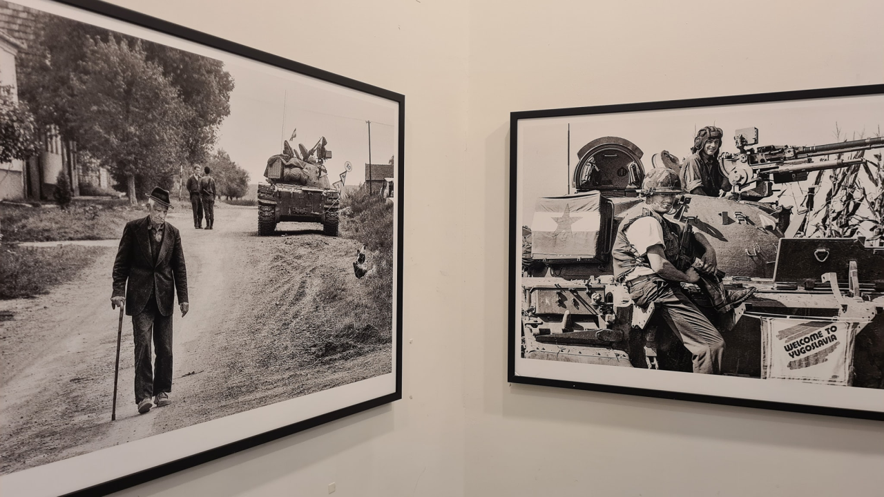 'Samo su mrtvi vidjeli kraj rata': FALIŠ otvoren izložbom srpskog fotografa o razaranju Vukovara