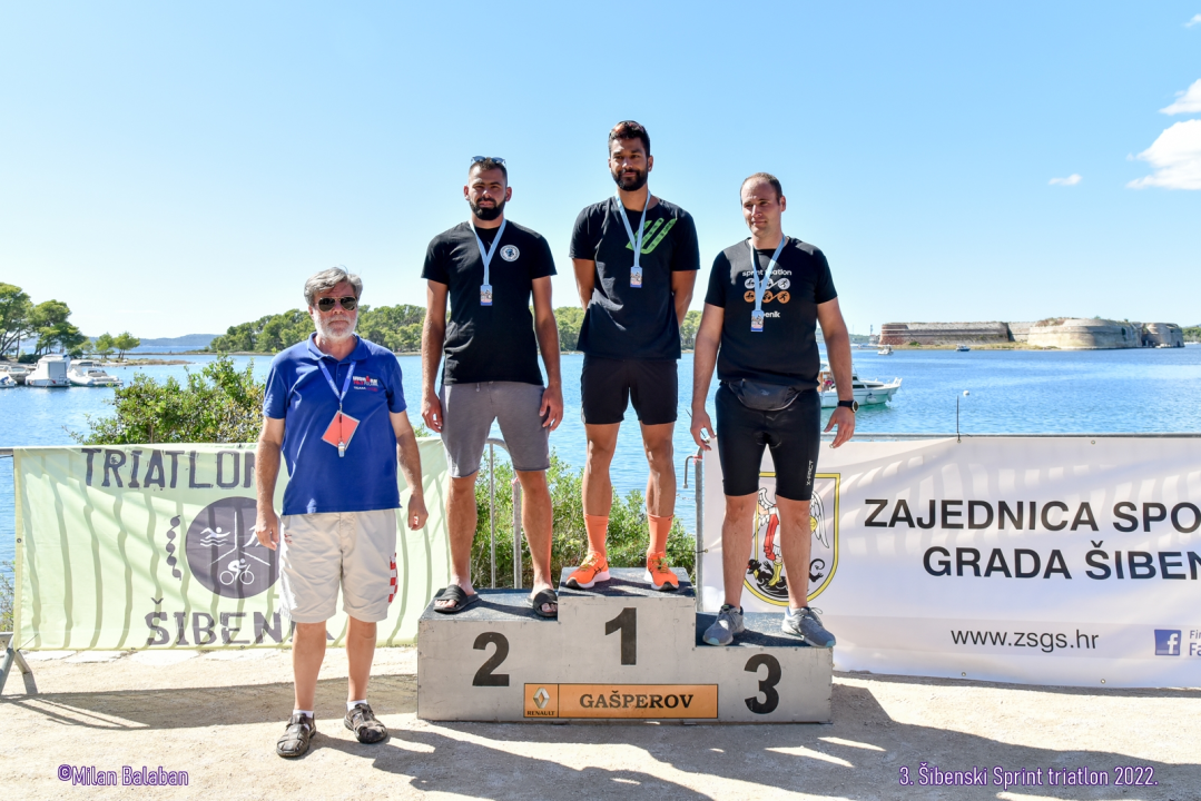 Završen treći po redu Šibenski triatlon u kanalu sv. Ante: Evo tko su pobjednici 