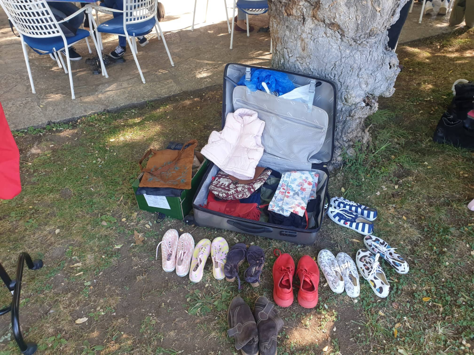 Buvljak ispred Azimuta: Uključile se i Šibenske šape, prihod ide za liječenje nezbrinutih i bolesnih životinja