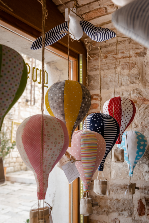 U Galeriju Juraj Dalmatinac stigle zimske kolekcije odjeće i jesenski popusti na slike 