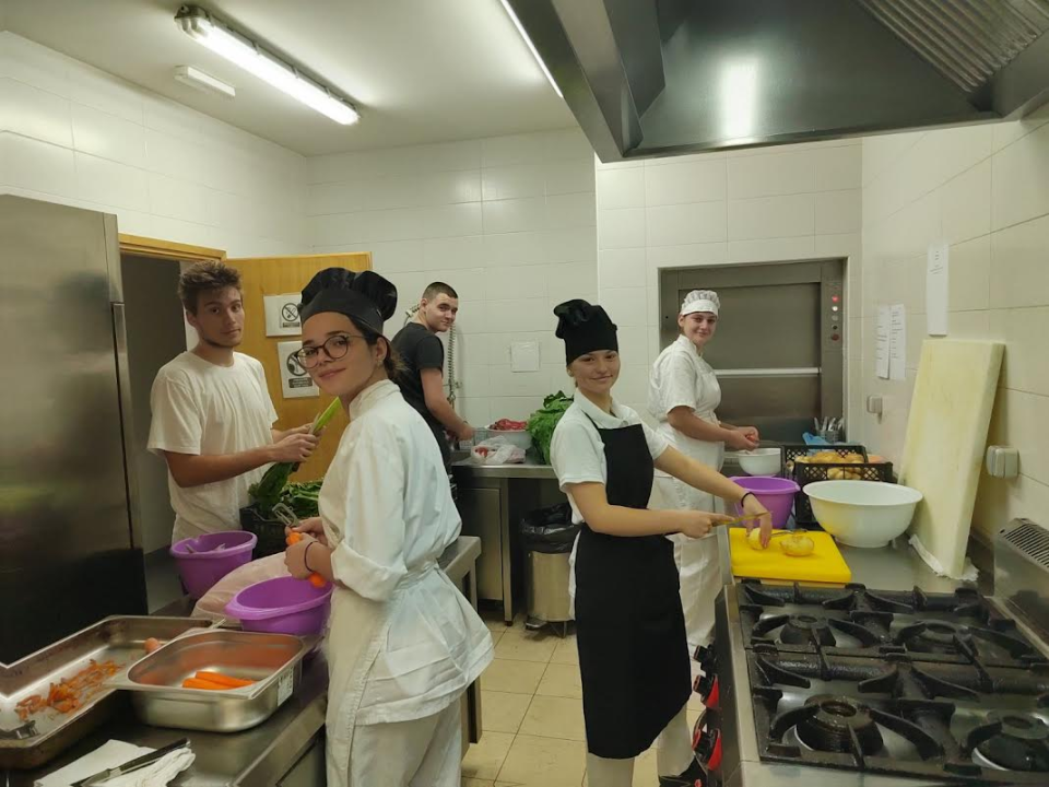 Učenici Turističko-ugostiteljske škole Šibenik osmislili jelovnik za visoke goste iz Vlade RH