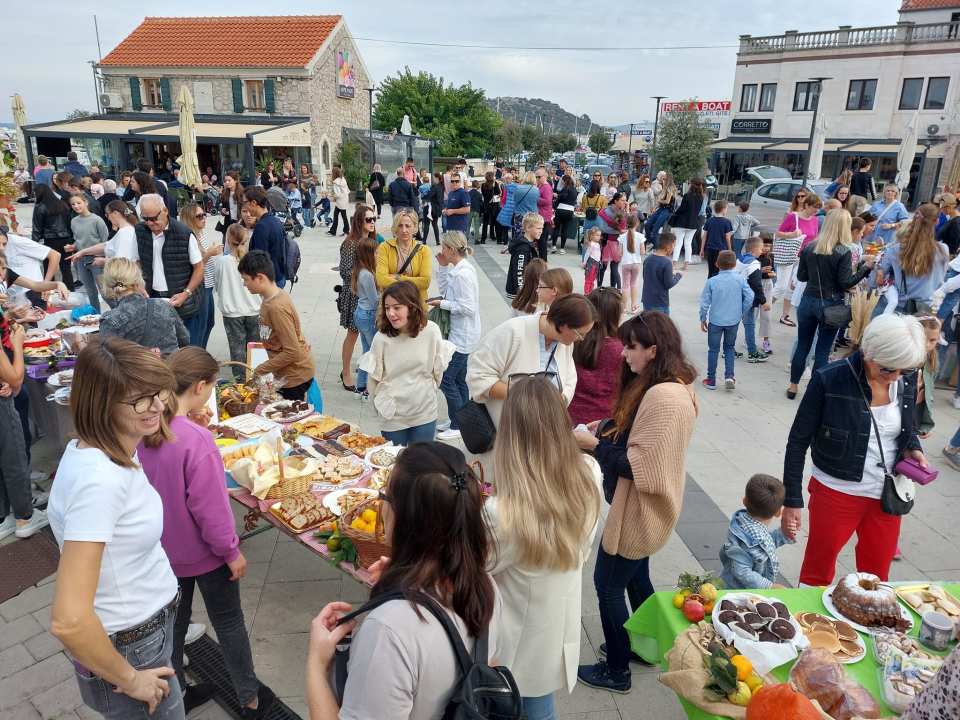 U Murteru održan tradicionalni mali sajam u povodu Dana kruha