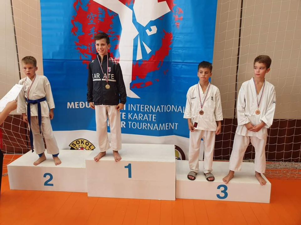 Karate klub Okit Vodice do 23 medalje na Kupu Jadrana u Splitu