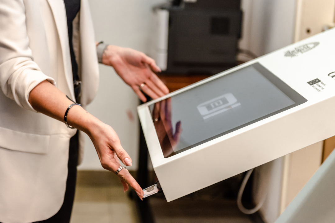 Aktivirajte eOsobnu i sve zahtjeve za dokumente rješavajte putem mobitela