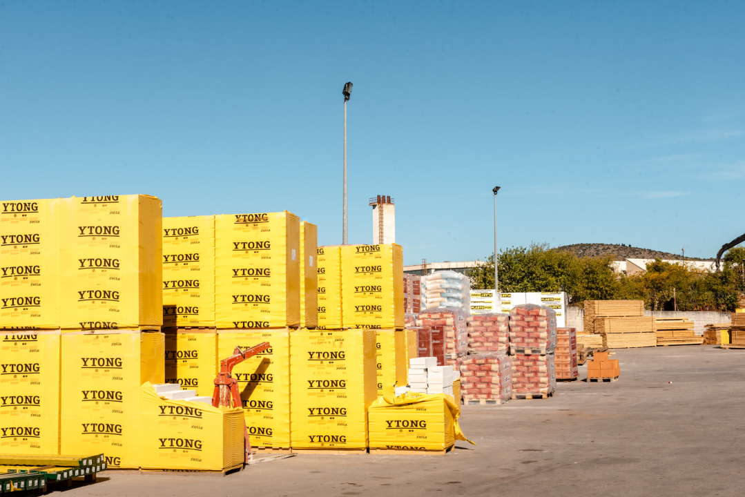 Široku ponudu građevinskih materijala, alata i prateće opreme pronađite u Brodomerkuru!