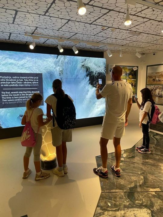 Tenisači sa Šubićevca u posjetu Eko kampusu „Krka"