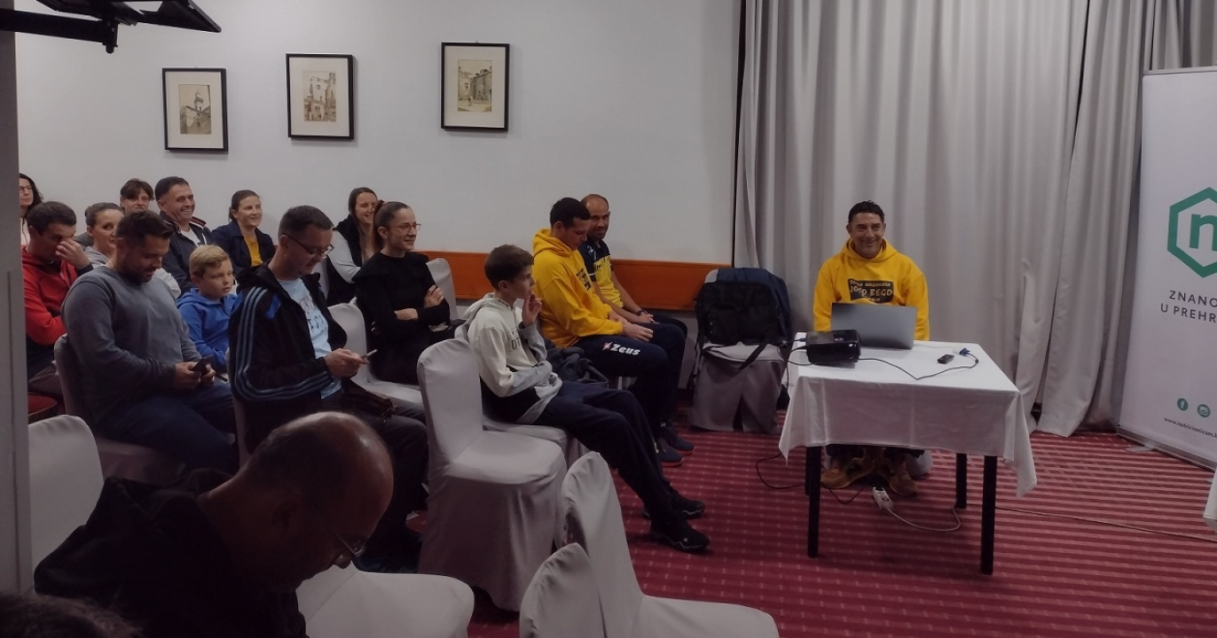 Škola nogometa Joso Bego organizirala predavanje o zdravoj prehrani