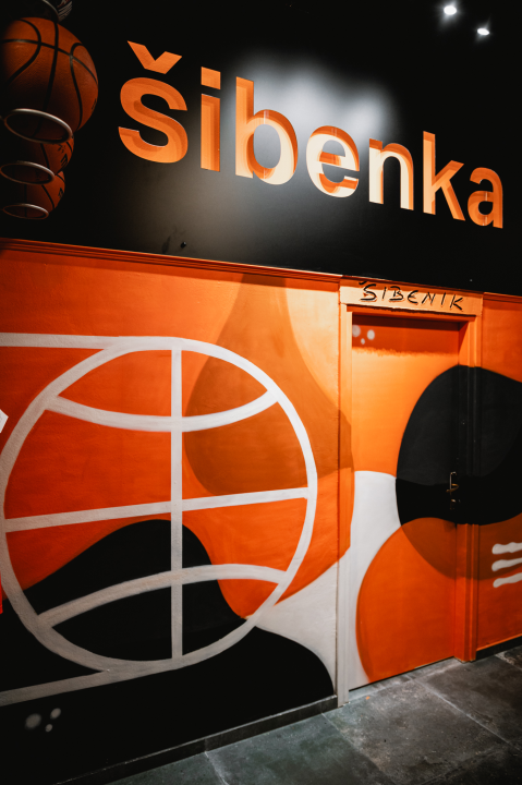 Ivan Perkov zaslužan je za dizajn Šibenkinog Fan Shopa: ‘Asocira na fluidnost košarke’