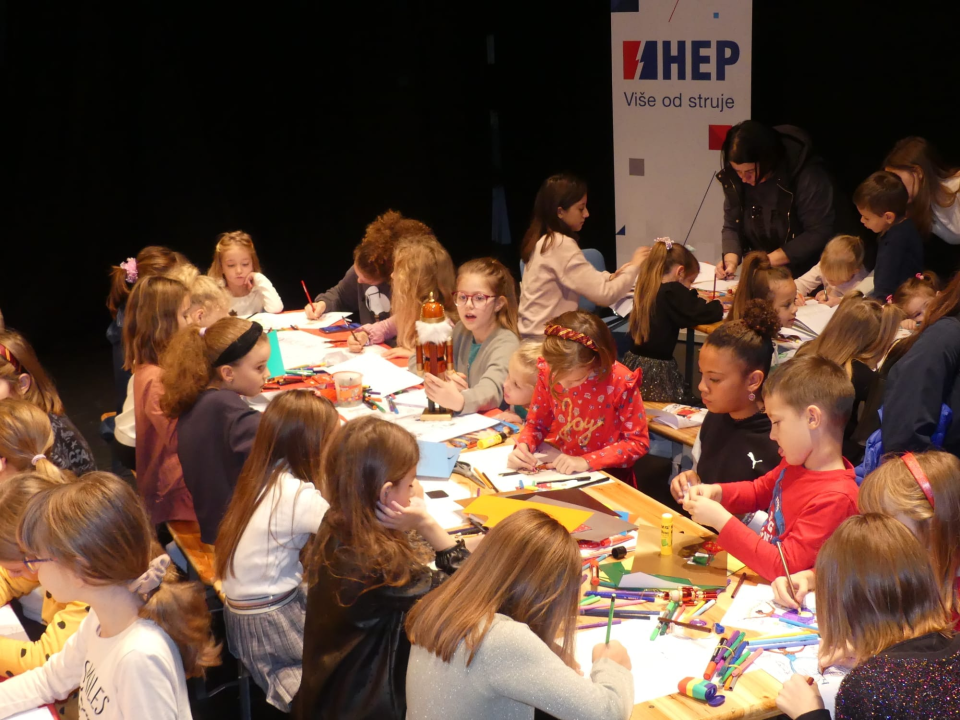 U kazalište, za kazalište od malih nogu: Premijera 'Halatafla' u šibenskom teatru