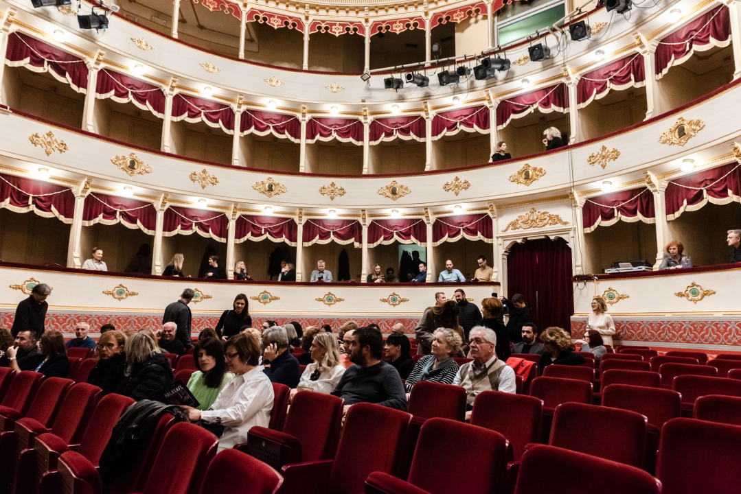 Održana premijera 'Halafatla': Predstava Borisa Svrtana okupila šibenske zaljubljenike u teatar