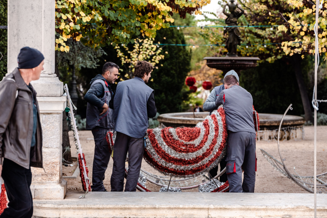 Pripreme za Adventuru: Postavlja se klizalište na Poljani