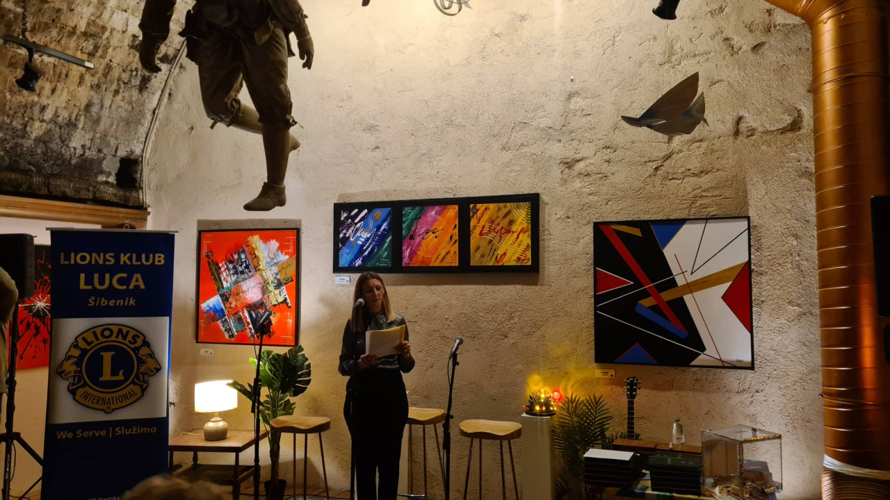 U Azimutu se čitala poezija za šibensku bolnicu