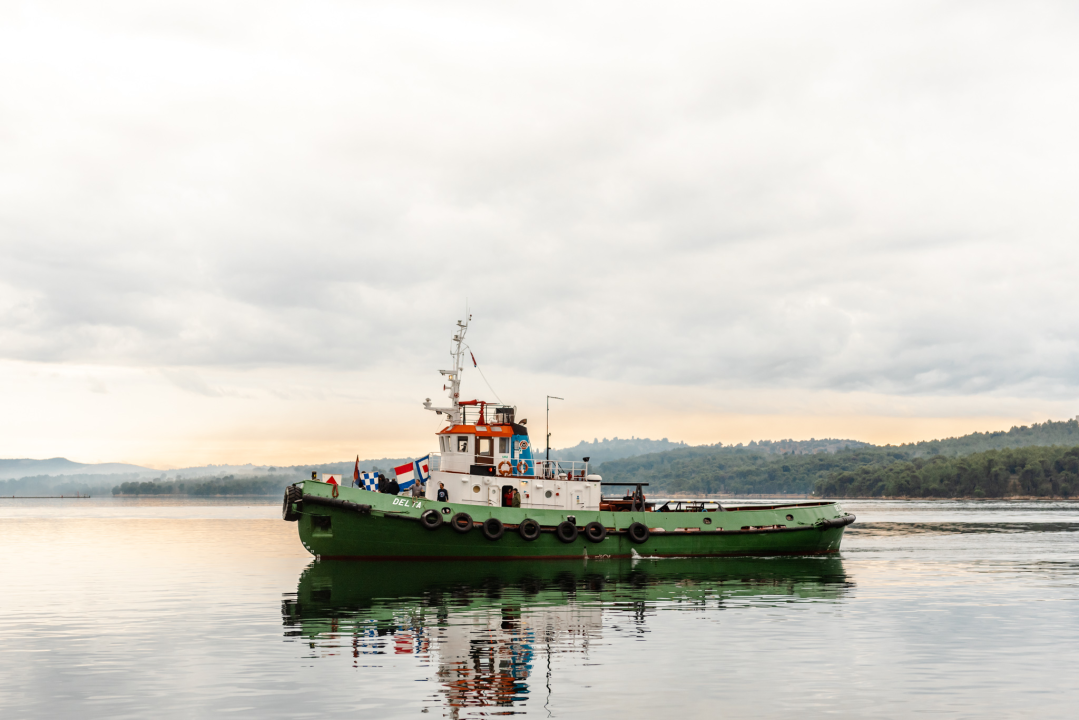 Kod Zlarina u more položen vijenac u čast svih poginulih i nestalih hrvatskih pomoraca