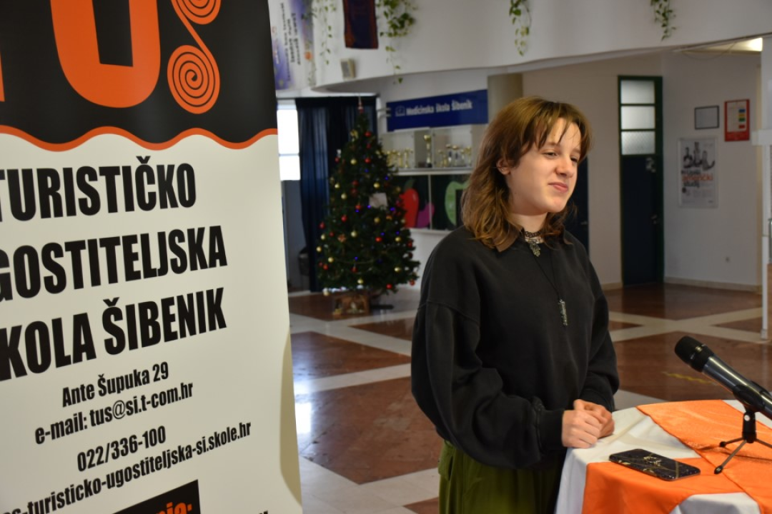 Županija osigurala besplatne higijenske uloške za sve učenice svojih osnovnih i srednjih škola 