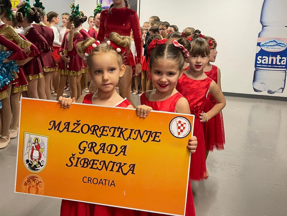 Sjajan debitantski nastup za mažoretkinje Grada Šibenika: Kući se vratile s dva prva i jednim drugim mjestom