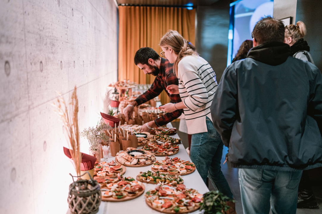 U Kući umjetnosti Arsen božićno druženje Tvrđave kulture: VR igre zaigrao i gradonačelnik!