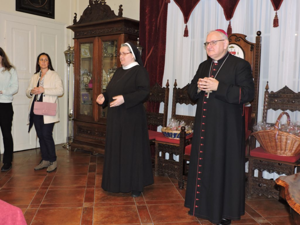 Božićni susret vjeroučitelja s biskupom Rogićem