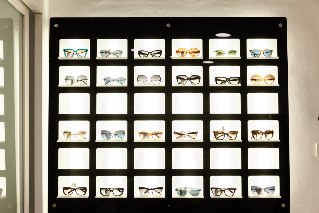 Zablistajte s novim naočalama Optike Glavadanović!  