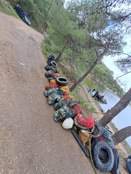 U uvali Dumboka održana 4. akcija čišćenja podmorja u sklopu projekta Plavi Jadran 