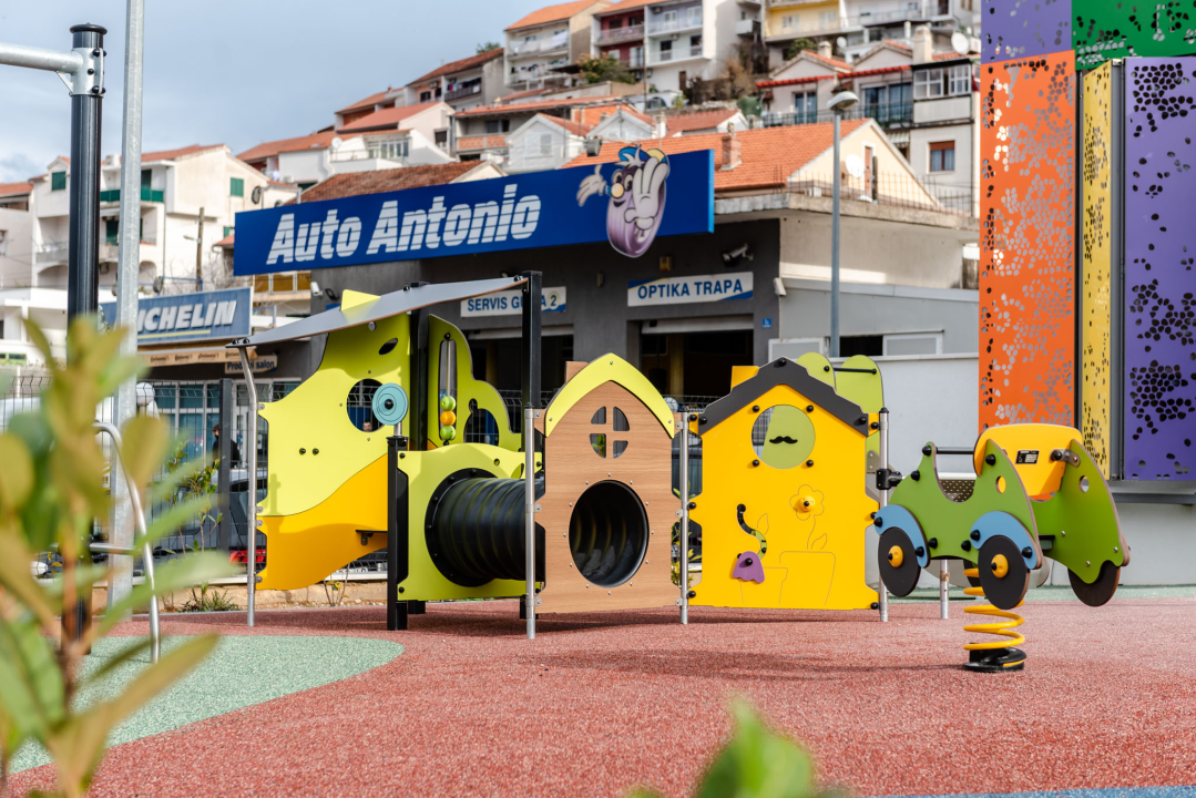 U Crnici konačno otvorena Ljubica: 'Ovo je prvi vrtić nakon Vidika koji je izgrađen iz temelja' 