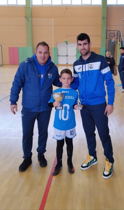 MNK Jezera slavio na futsal turniru do 11 godina