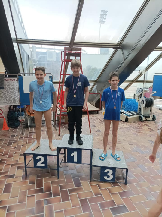 Mladi plivači 'Mora' Nakić, Stegić, Badurina i Kunčić okitili se medaljama u Splitu