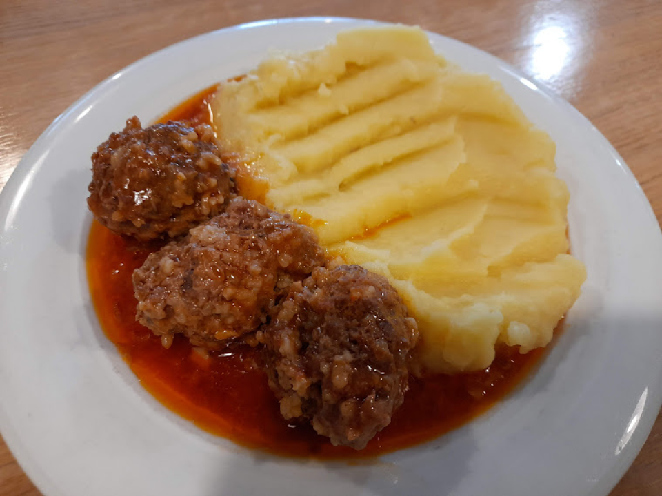 Provjerite koja su najpopularnija jela u studentskoj menzi!