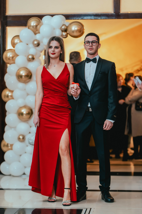 Učenici Prometno-tehničke škole Šibenik poput holivudskih zvijezda na maturalnom plesu (2)