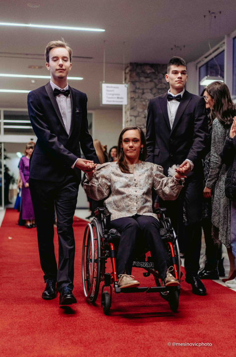 Zavirite na blještavi maturalni ples Turističko-ugostiteljske škole Šibenik (2)