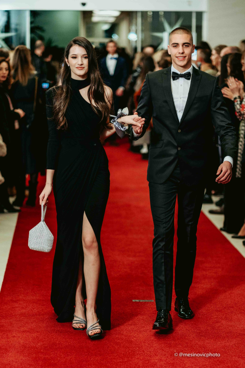 Gimnazijalci zasjali u večeri koju će pamtiti do kraja života! (1.dio)