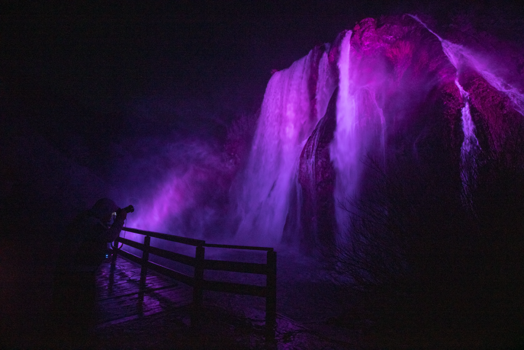 Prizor koji ne viđamo svaki dan: Krčić poprimio romantične boje