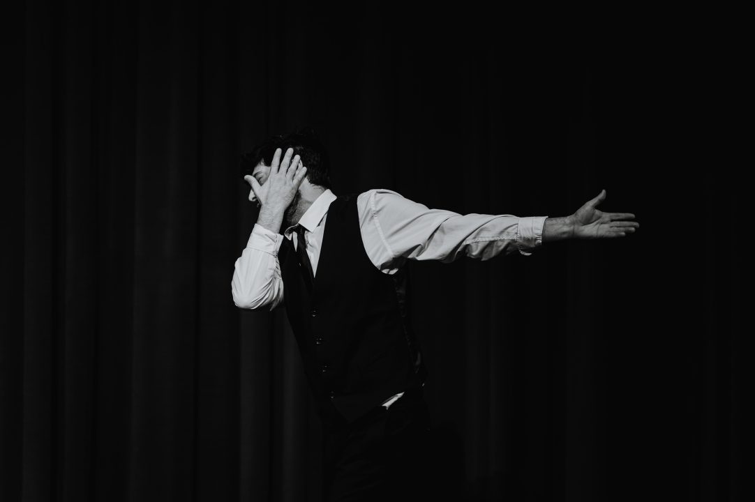 Perić i Detelić na daskama koje, u ovom slučaju, smrt znače publiku nasmijali ‘Direkt u glavu’