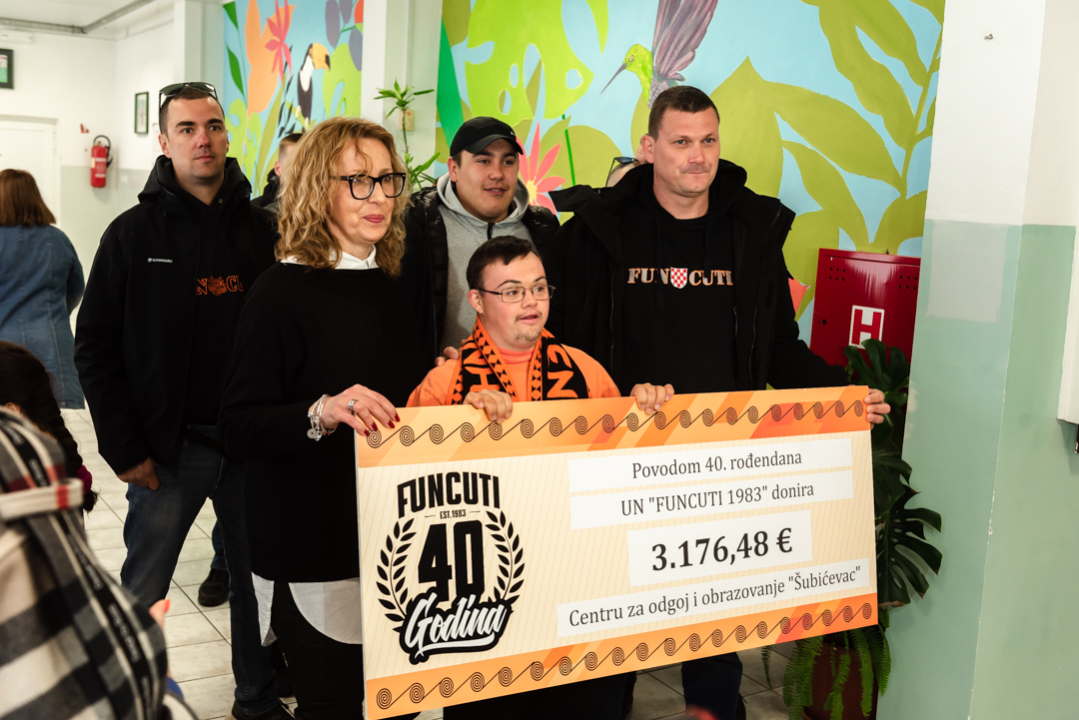 Humanitarna akcija u povodu 40. rođendana: Šibenski funcuti školi na Šubićevcu donirali 3176 eura 