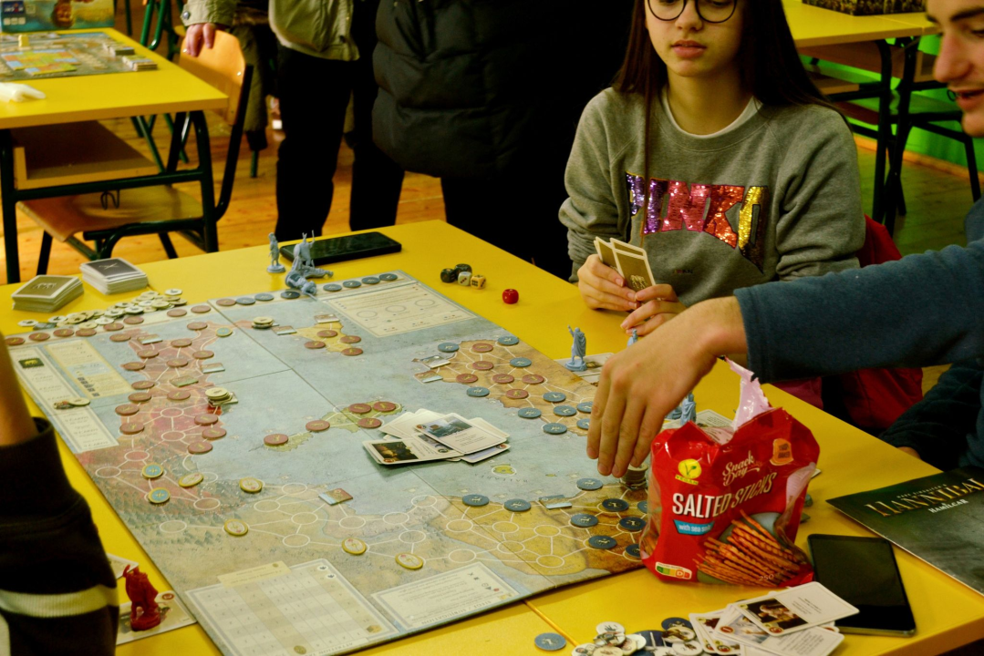 Uskrsni tjedan u Gimnaziji: Od prodaje pisanica do AToM lige i društvenih igara