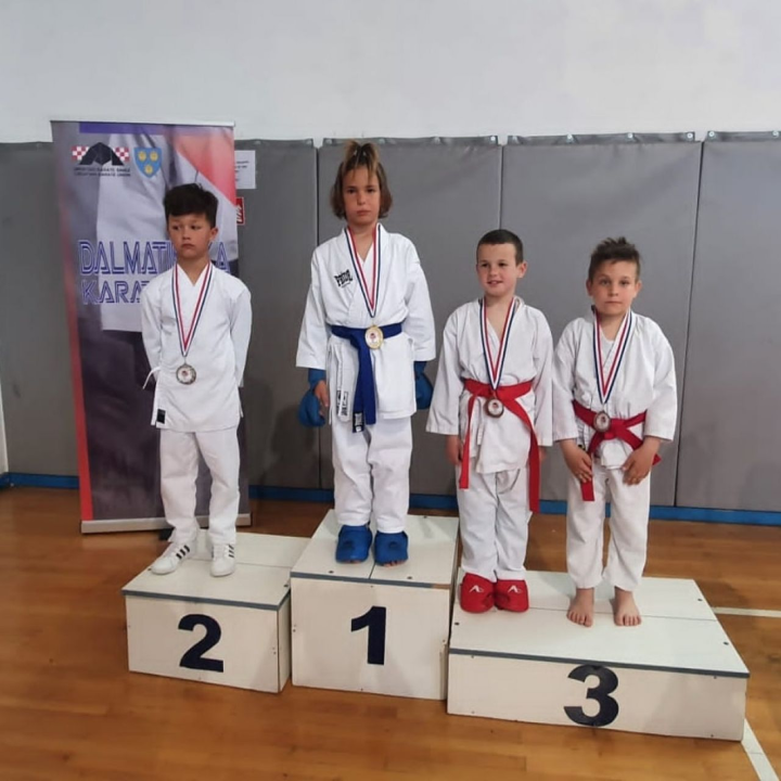 Veliki uspjeh mladih tišnjanskih karataša na II. kolu Dalmatinske karate lige 