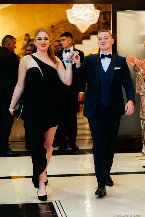 Zavirite na blještavi maturalni ples šibenske Industrijsko-obrtničke škole (1)