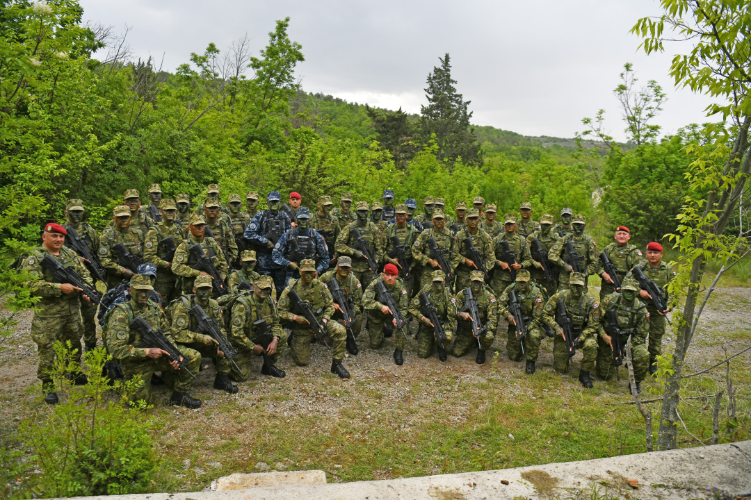  Svečanost na Kninskoj tvrđavi: Polaznicima obuke Središta za razvoj vođa uručene diplome 