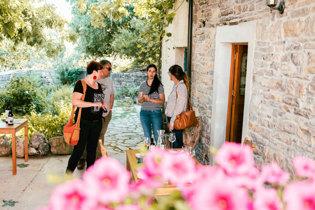 Vikend rezervirajte za turu po vinarijama i kušanje vrhunskih lokalnih vina!