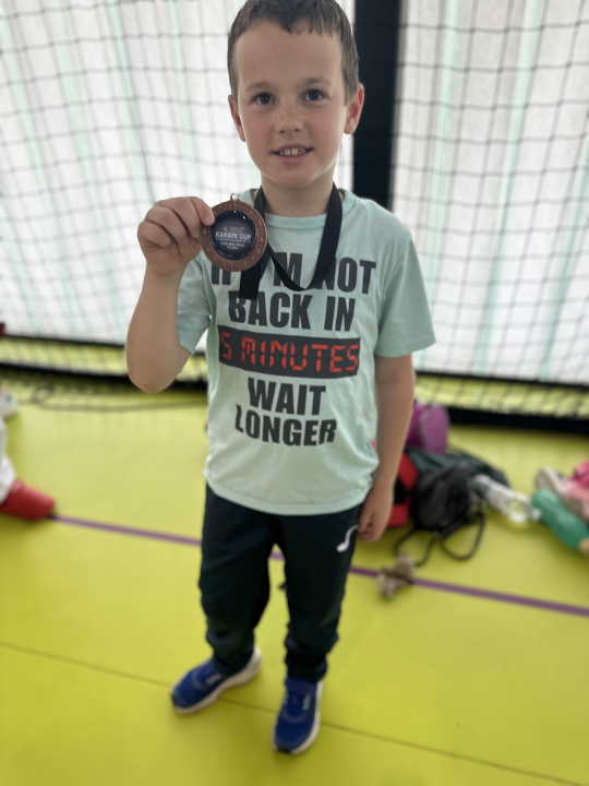 Članovi Karate kluba Murter iz Splita se vratili s devet medalja 