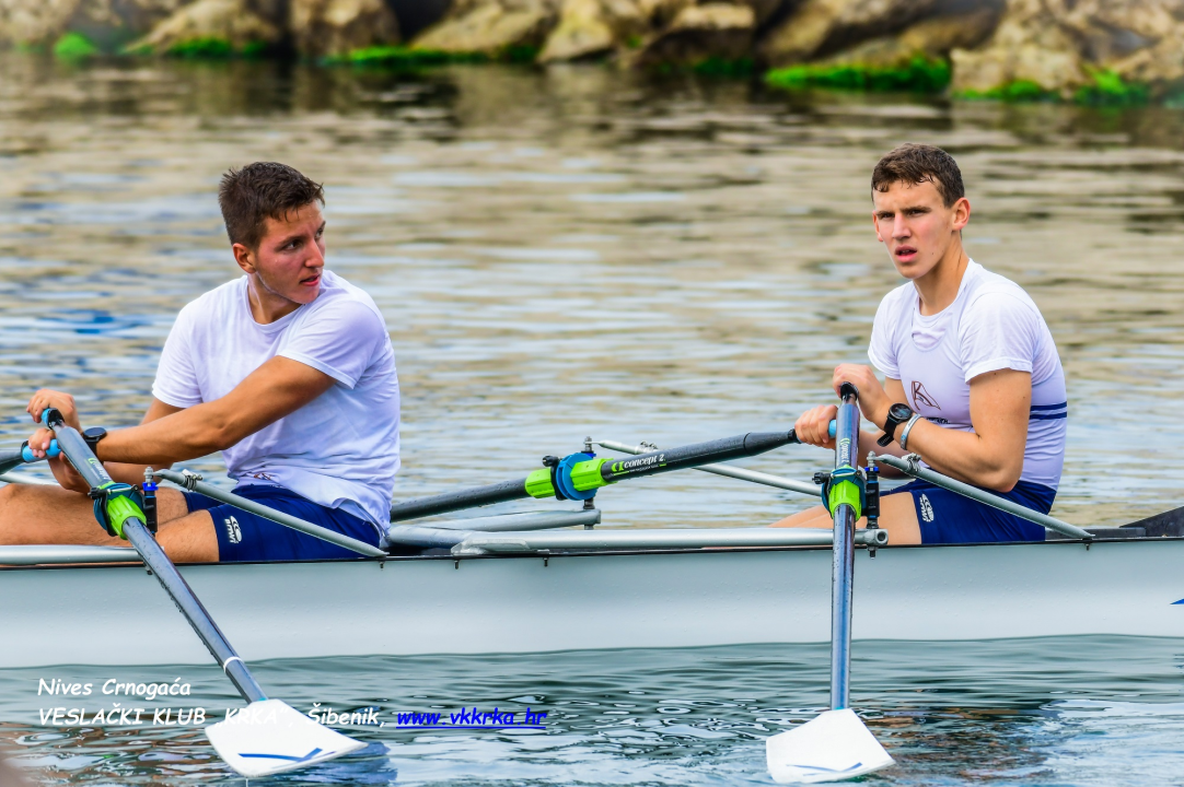 Članovi VK Krka s regate u Kaštelima se vratili s osam zlatnih, deset srebrnih i četiri brončane medalje 