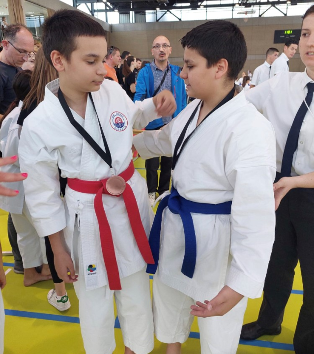 Šibenski karataši vratili se iz Splita sa 14 medalja 