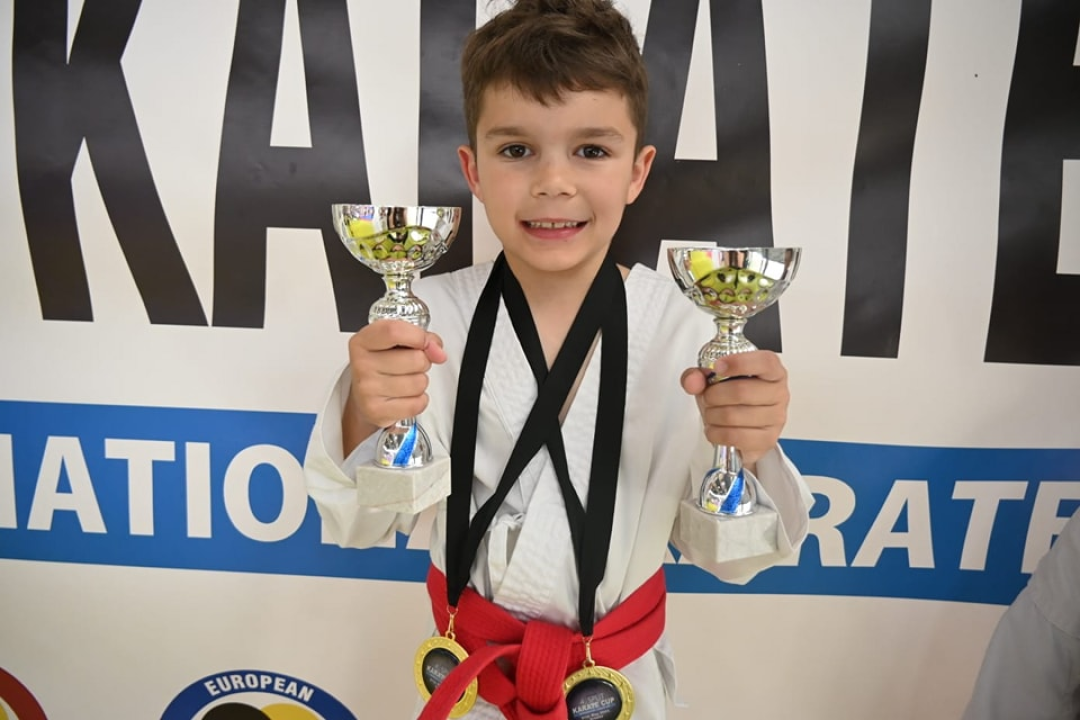 KK Okit opet najbolji: Iz Splita se vratili sa 42 medalje i peharom za najbolji klub turnira  
