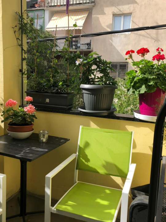 Prodaje se prekrasan kompletno renoviran stan na odličnoj lokaciji s pogledom na more!