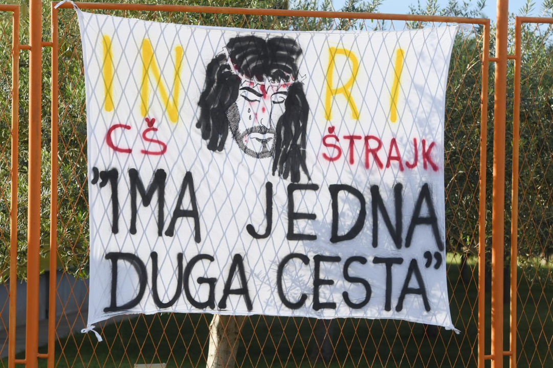 Počeo štrajk radnika Cesta Šibenik: ‘Tata kupio softvera, ŠČ!’