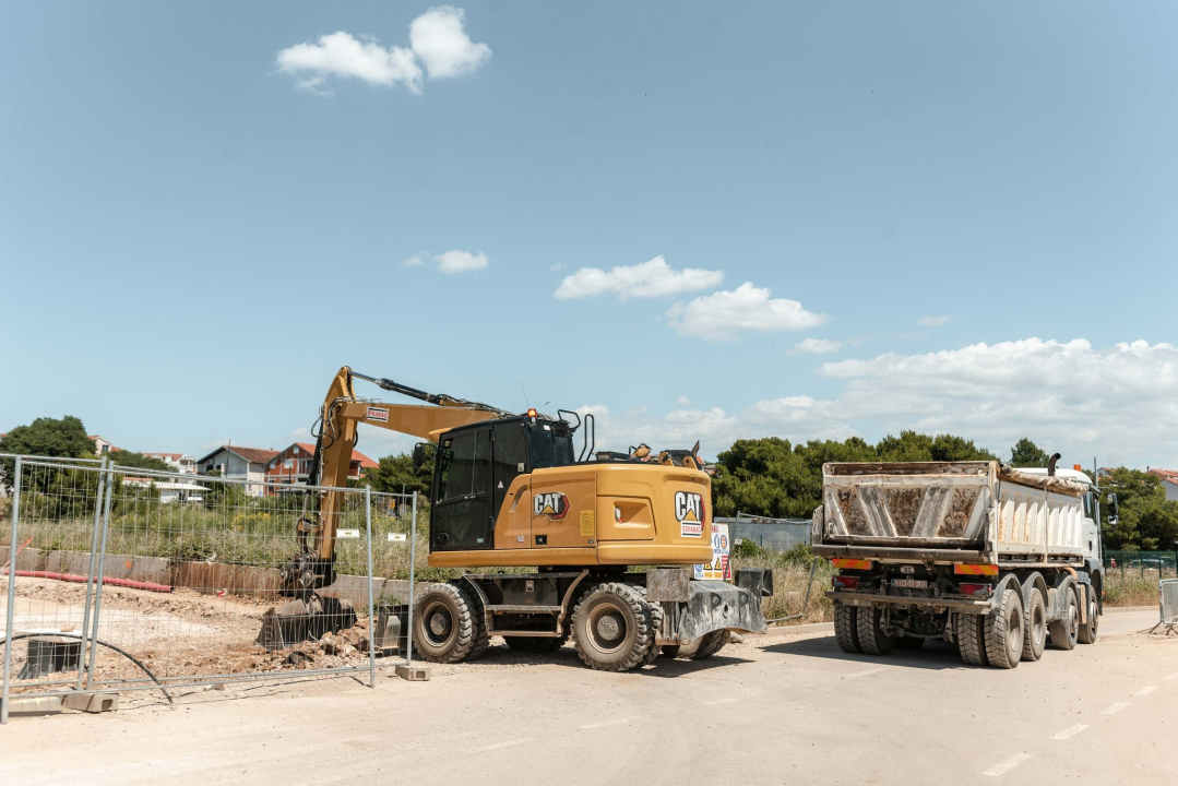 Šibenski apsurd: Grad dao izuzeće iz zabrane radova tik uz plažu Rezalište 