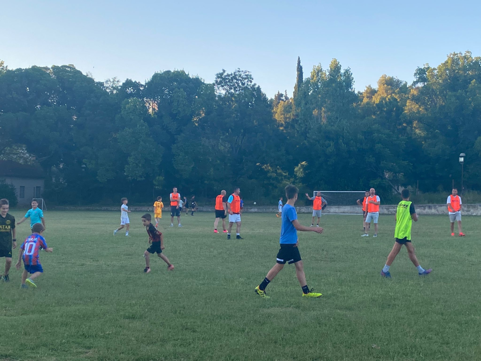 Uprava Mihovila počastila djecu iz nogometne škole i njihove roditelje