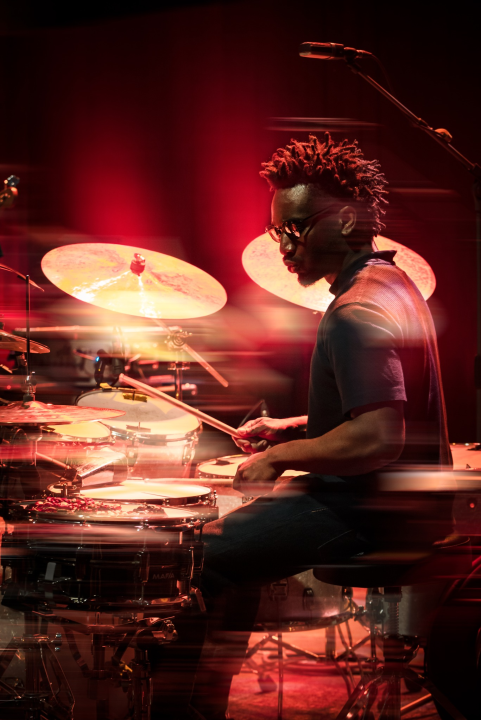 José James rasplesao publiku u Šibeniku: 'Ovo je jedna od najljepših pozornica na kojoj sam nastupao'