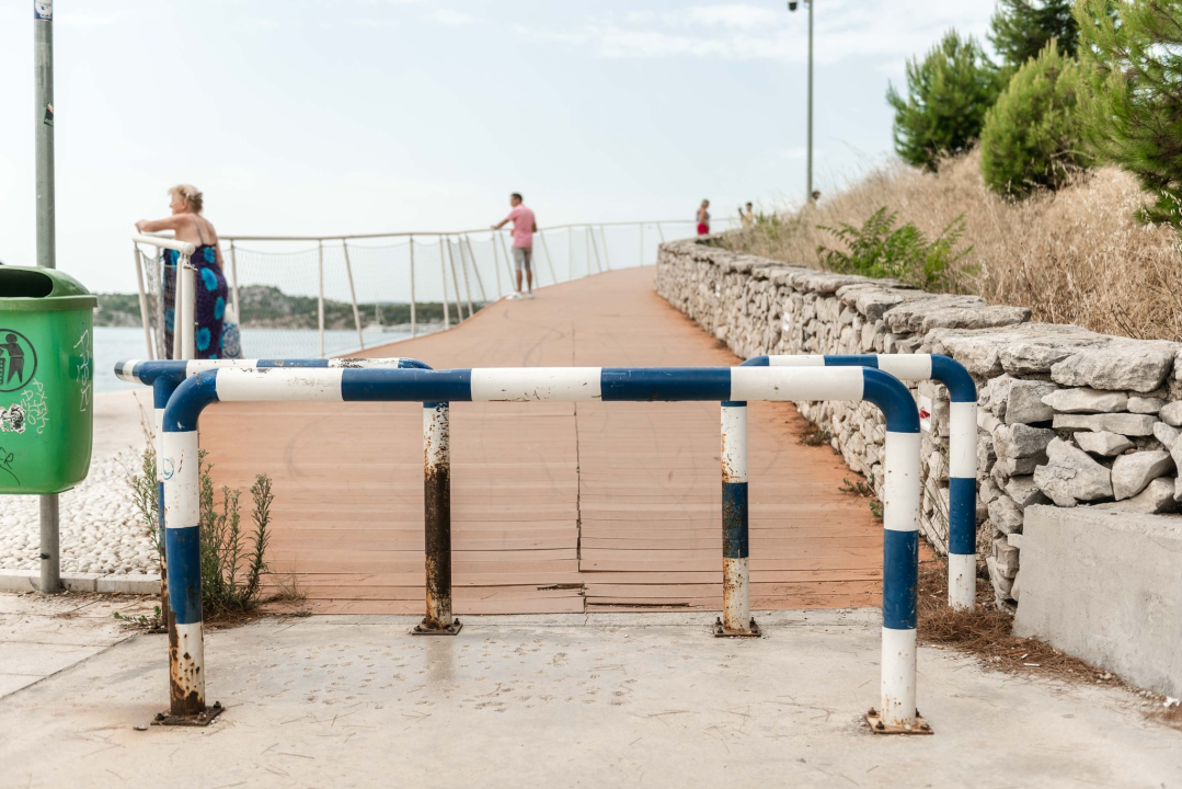 Đir po Banju usred sezone: Dio je saniran, ali i dalje nije na razini pristojne gradske plaže
