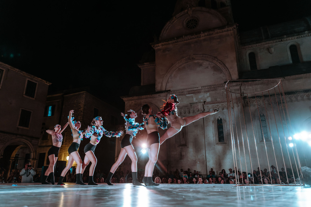 Šibenčani ovacijama pozdravili dolazak suvremenog plesa u njihov grad