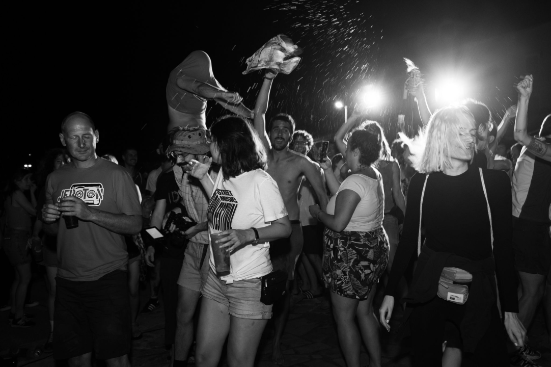 Zbog ove fotogalerije pokajat ćete se što niste otišli na Zlarin Street Music Festival!